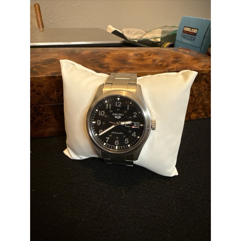 Seiko 5 Sports 4R36-10A0 Automatic 24 Jewel Men's Watch Silver Black Dial